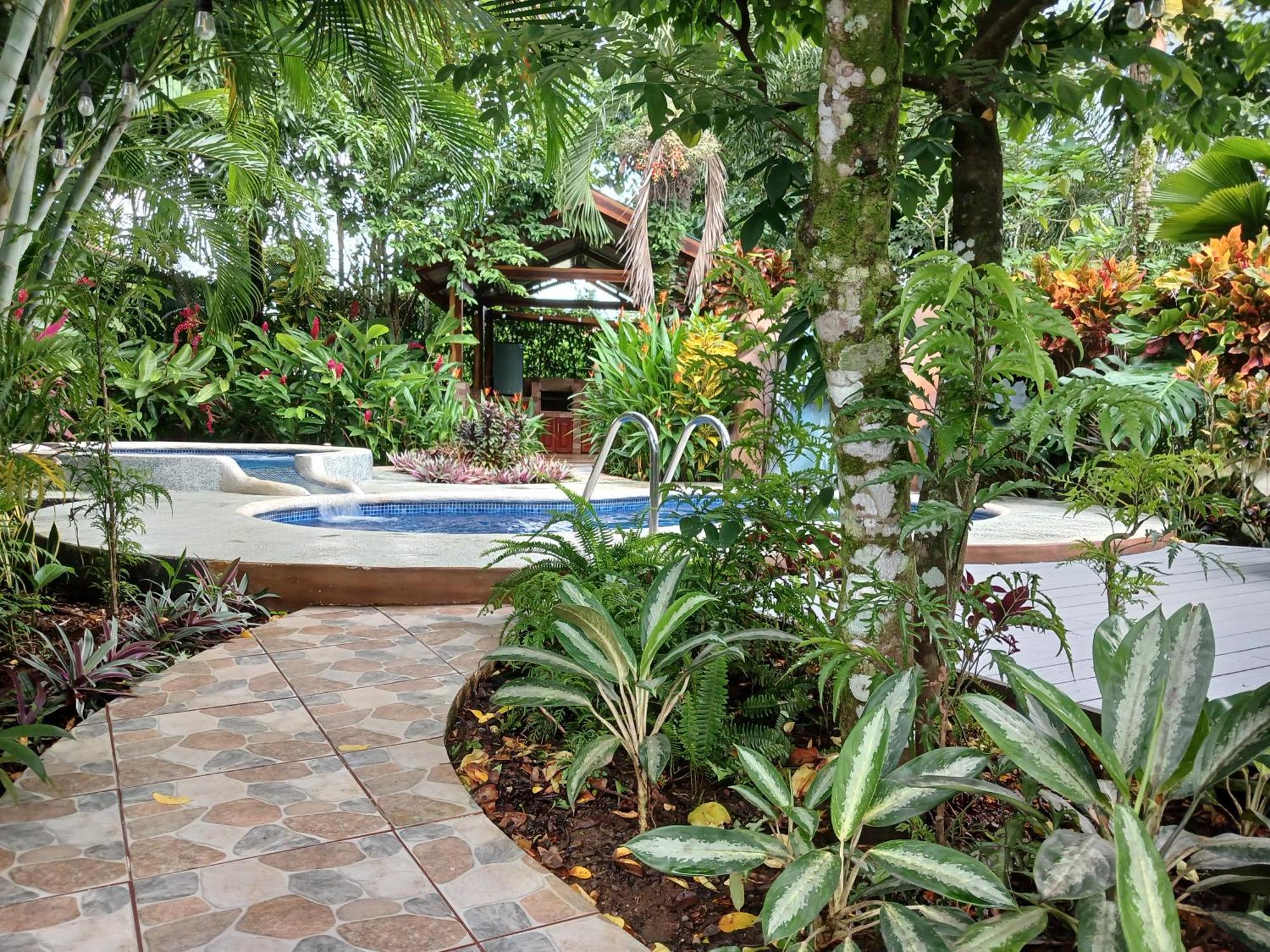 San Gabriel Apartments La Fortuna Exterior photo